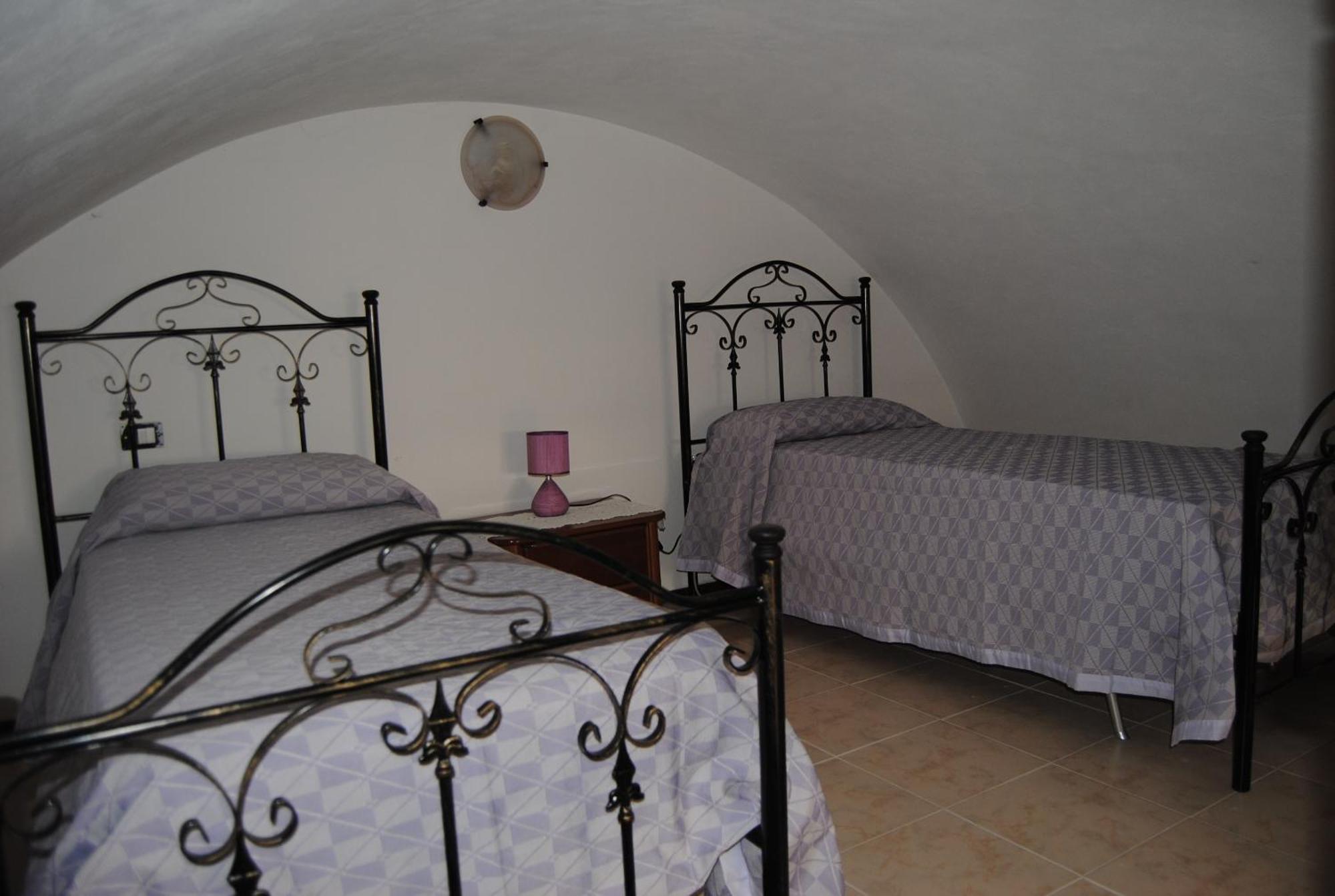 B & B Palazzo Maestro & Corte Maestro Rooms 갈리폴리 객실 사진