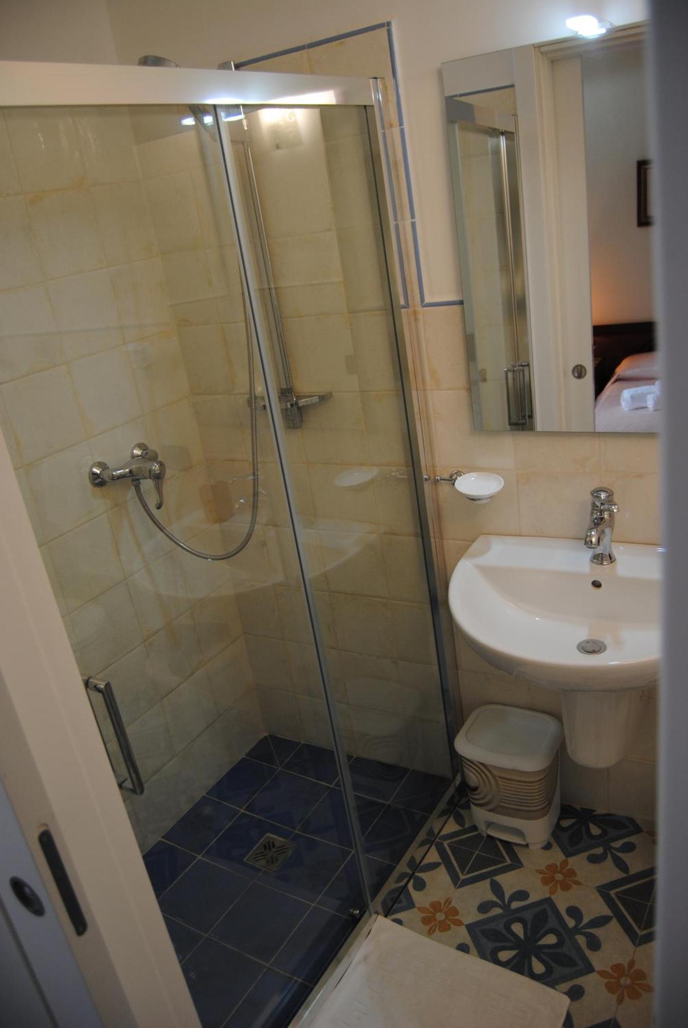 B & B Palazzo Maestro & Corte Maestro Rooms 갈리폴리 객실 사진