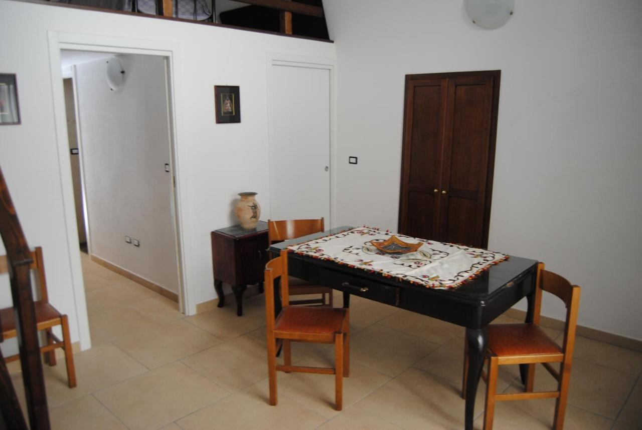 B & B Palazzo Maestro & Corte Maestro Rooms 갈리폴리 객실 사진