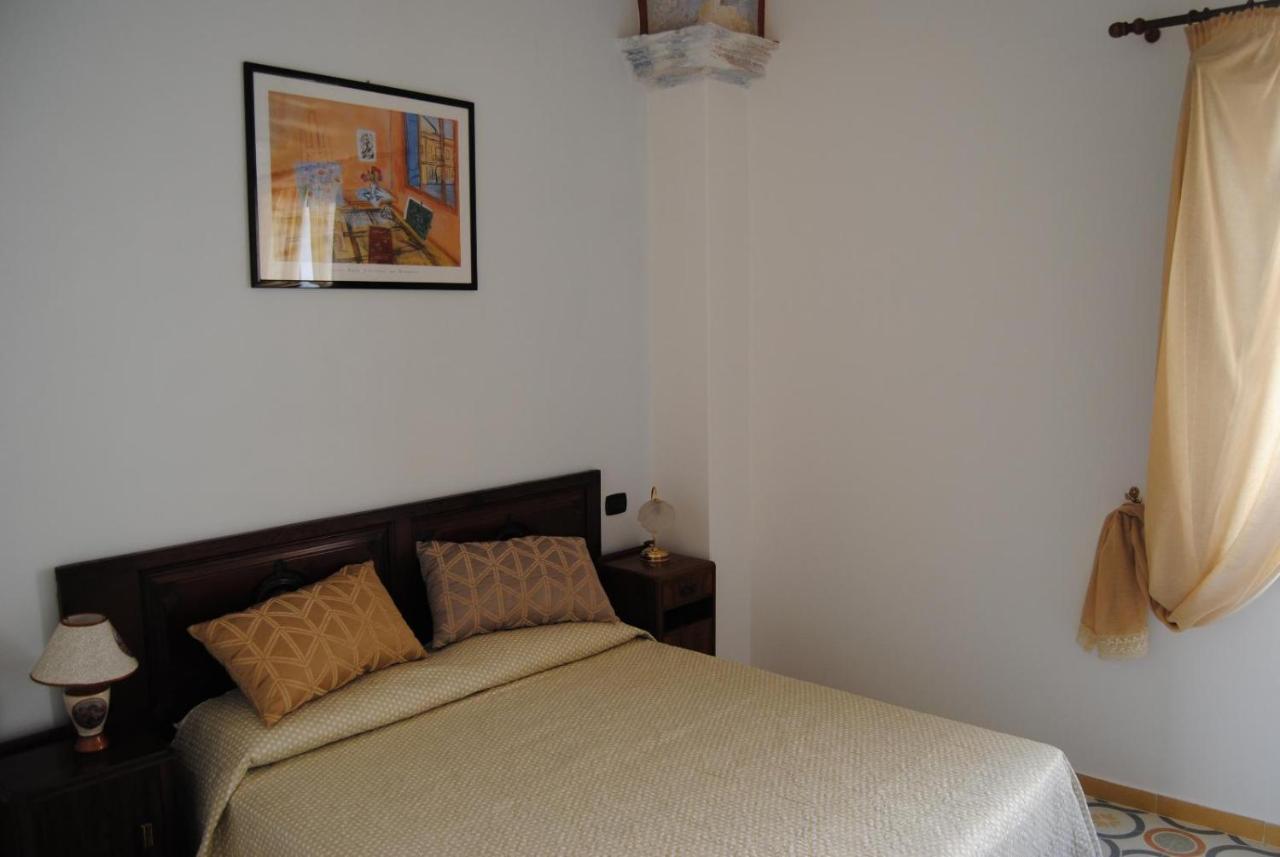 B & B Palazzo Maestro & Corte Maestro Rooms 갈리폴리 외부 사진